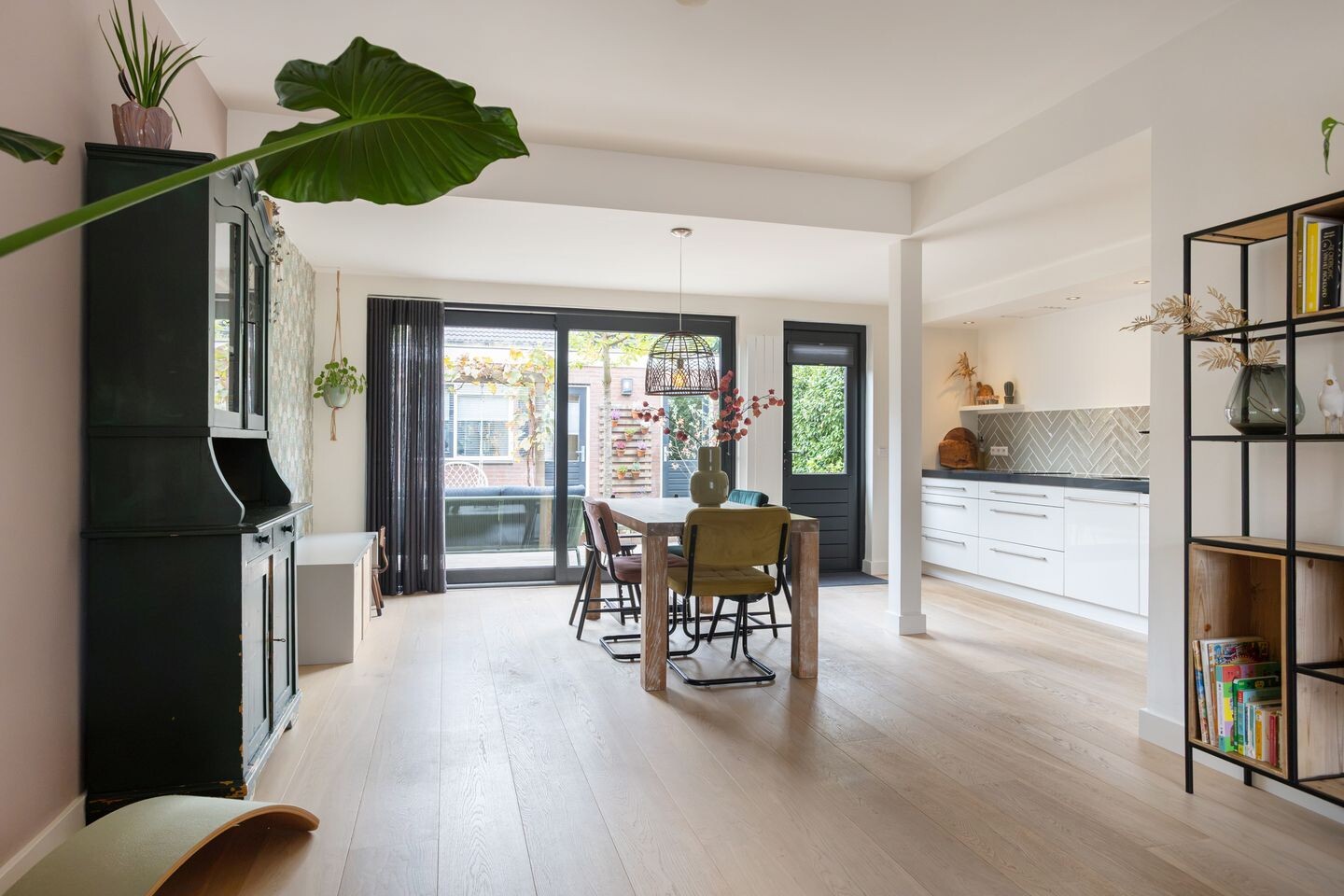 Tussenwoning te koop: Hannie Schaftlaan 13, Zeist