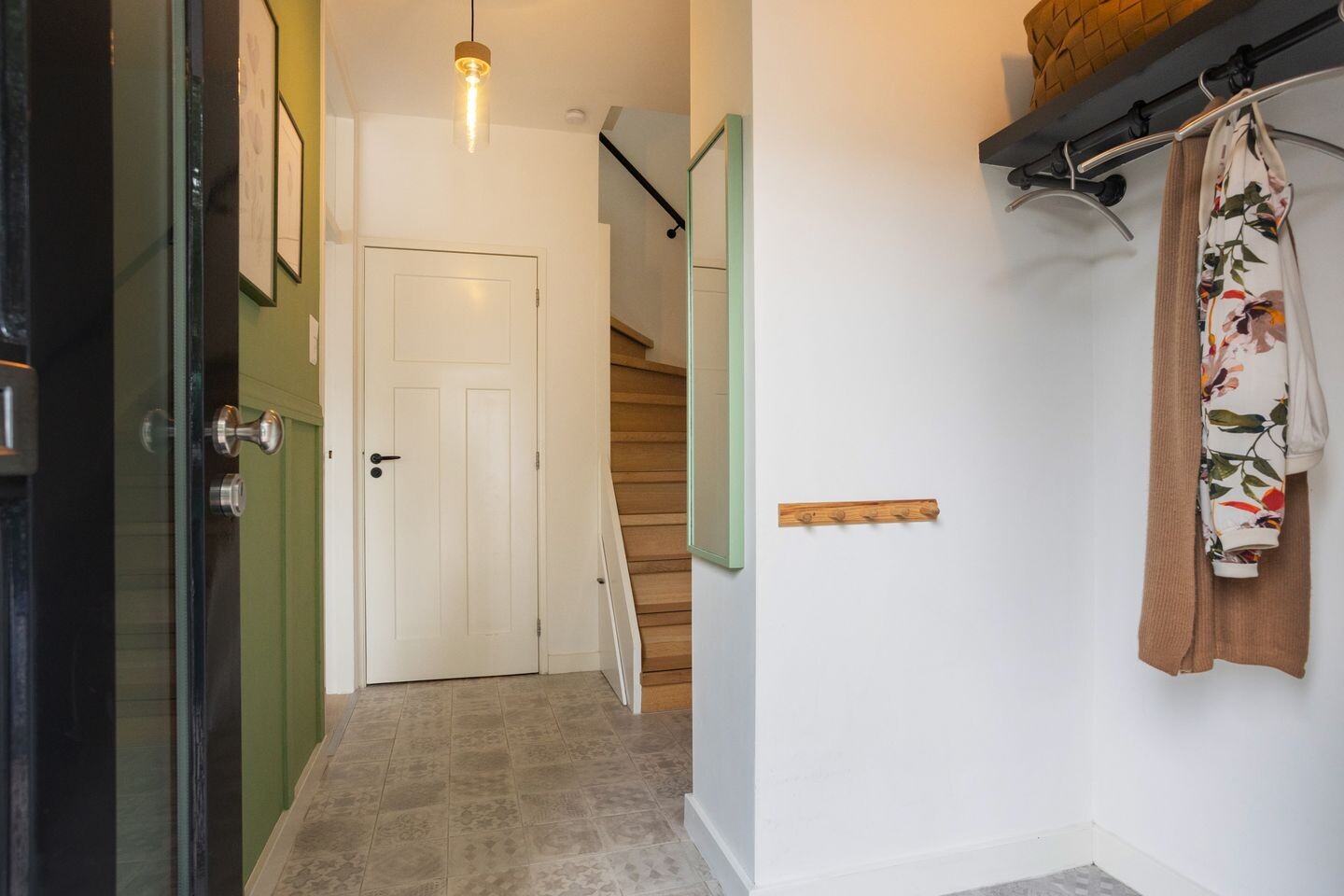 Tussenwoning te koop: Hannie Schaftlaan 13, Zeist