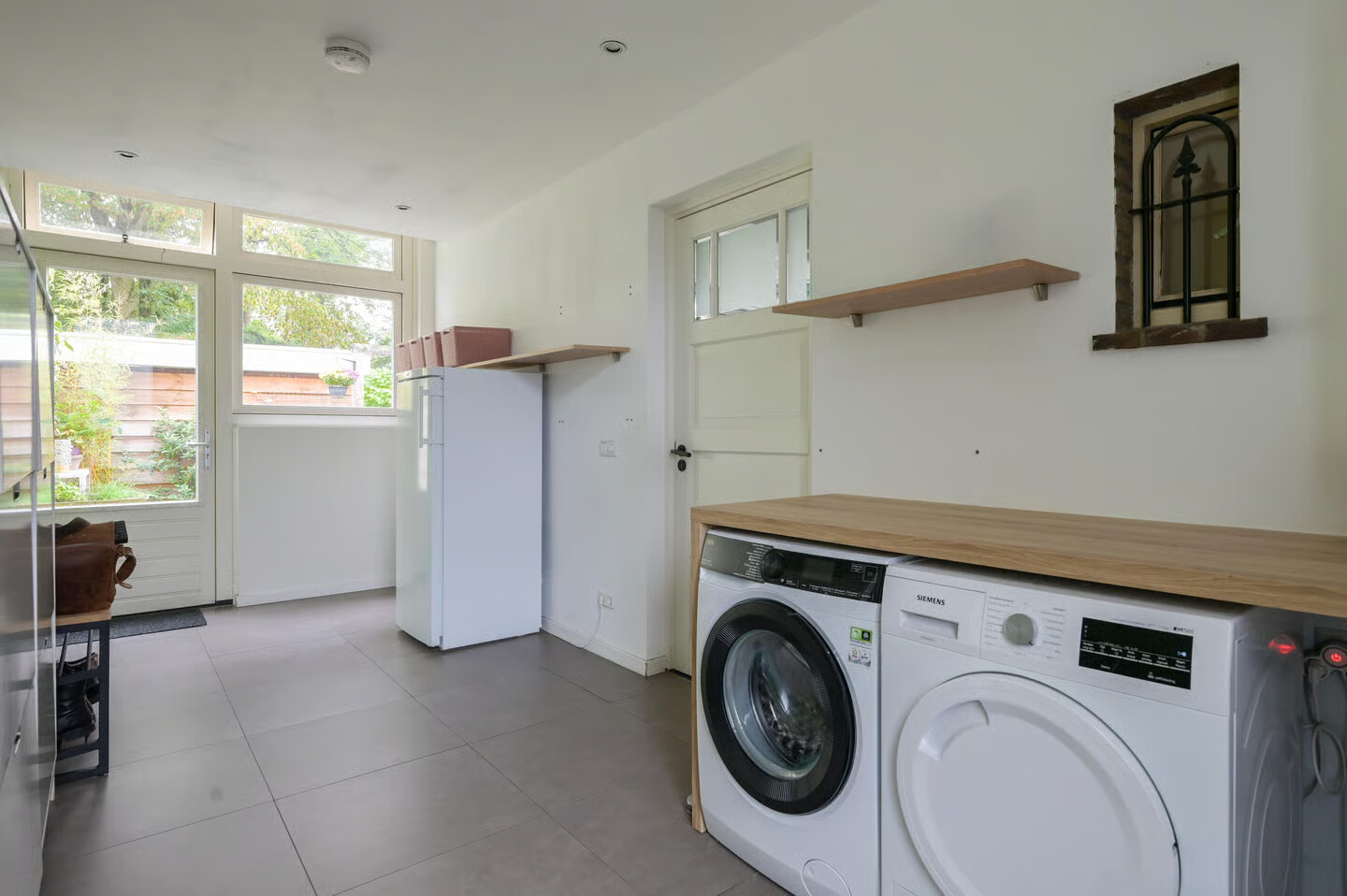Tussenwoning te koop: Roemer Visscherlaan 33, Zeist