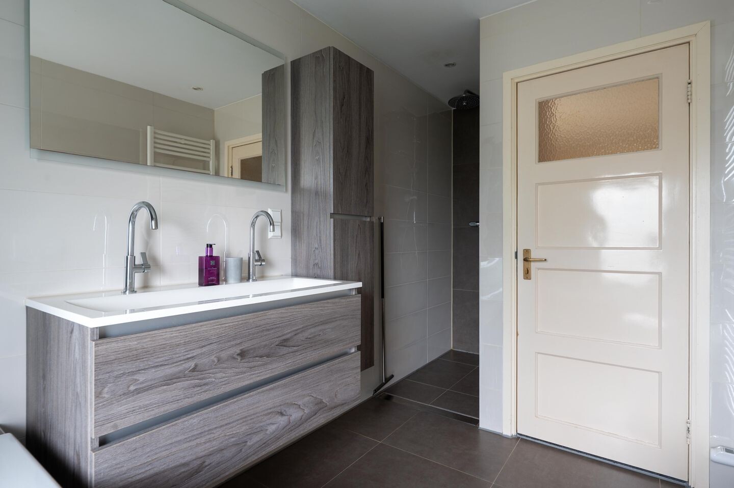 Tussenwoning te koop: Roemer Visscherlaan 33, Zeist