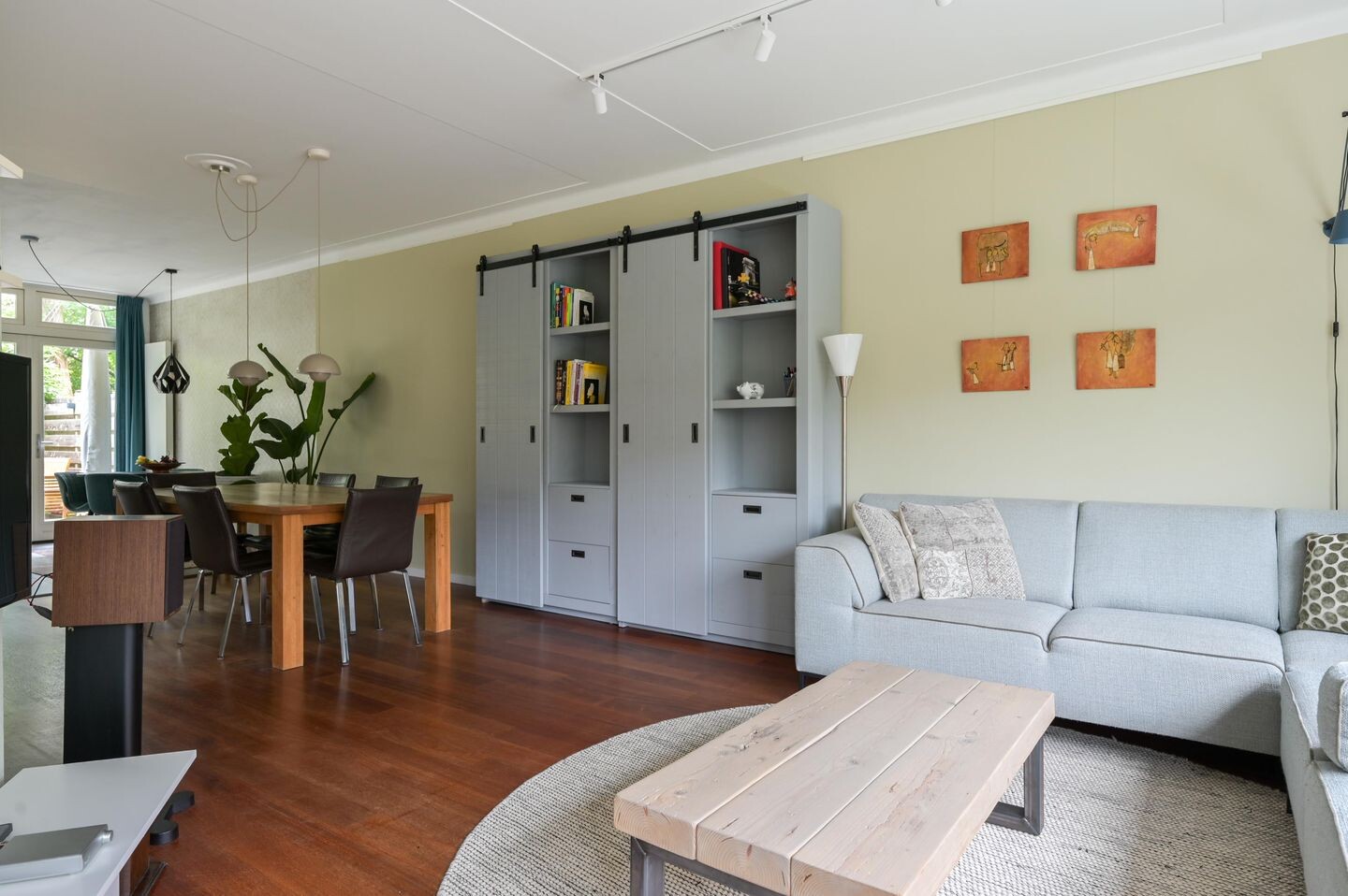 Tussenwoning te koop: Roemer Visscherlaan 33, Zeist