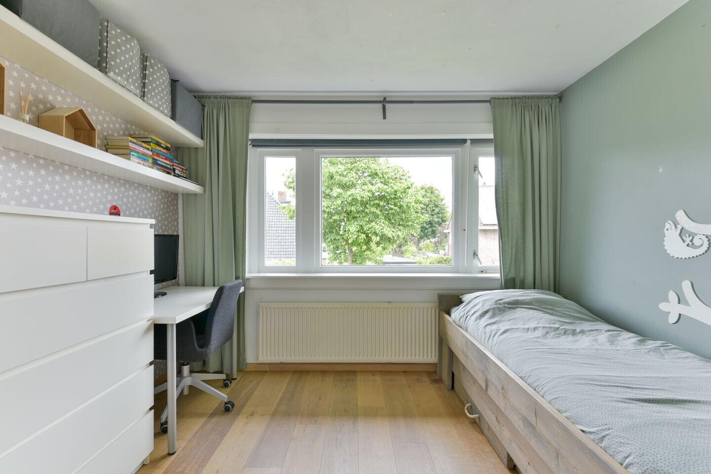 Tussenwoning te koop: Roemer Visscherlaan 61, Zeist