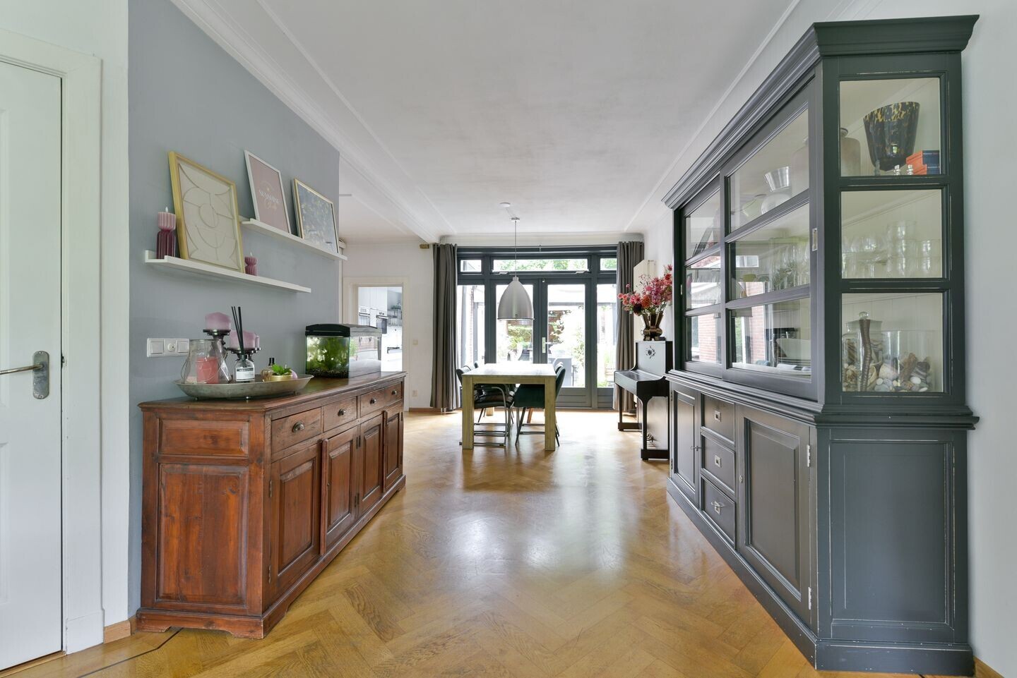 Tussenwoning te koop: Roemer Visscherlaan 61, Zeist
