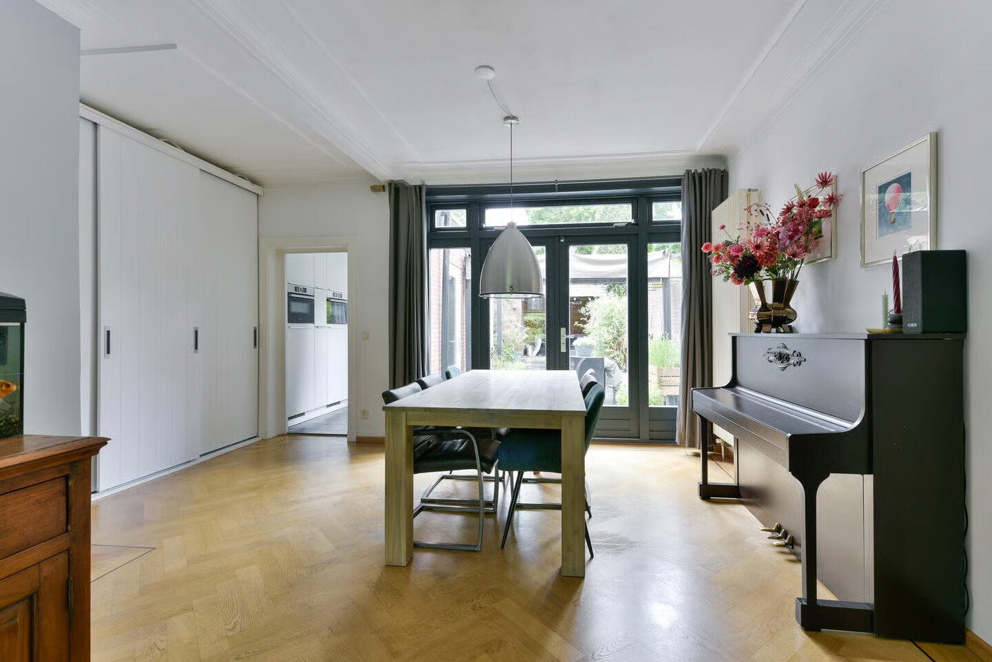 Tussenwoning te koop: Roemer Visscherlaan 61, Zeist