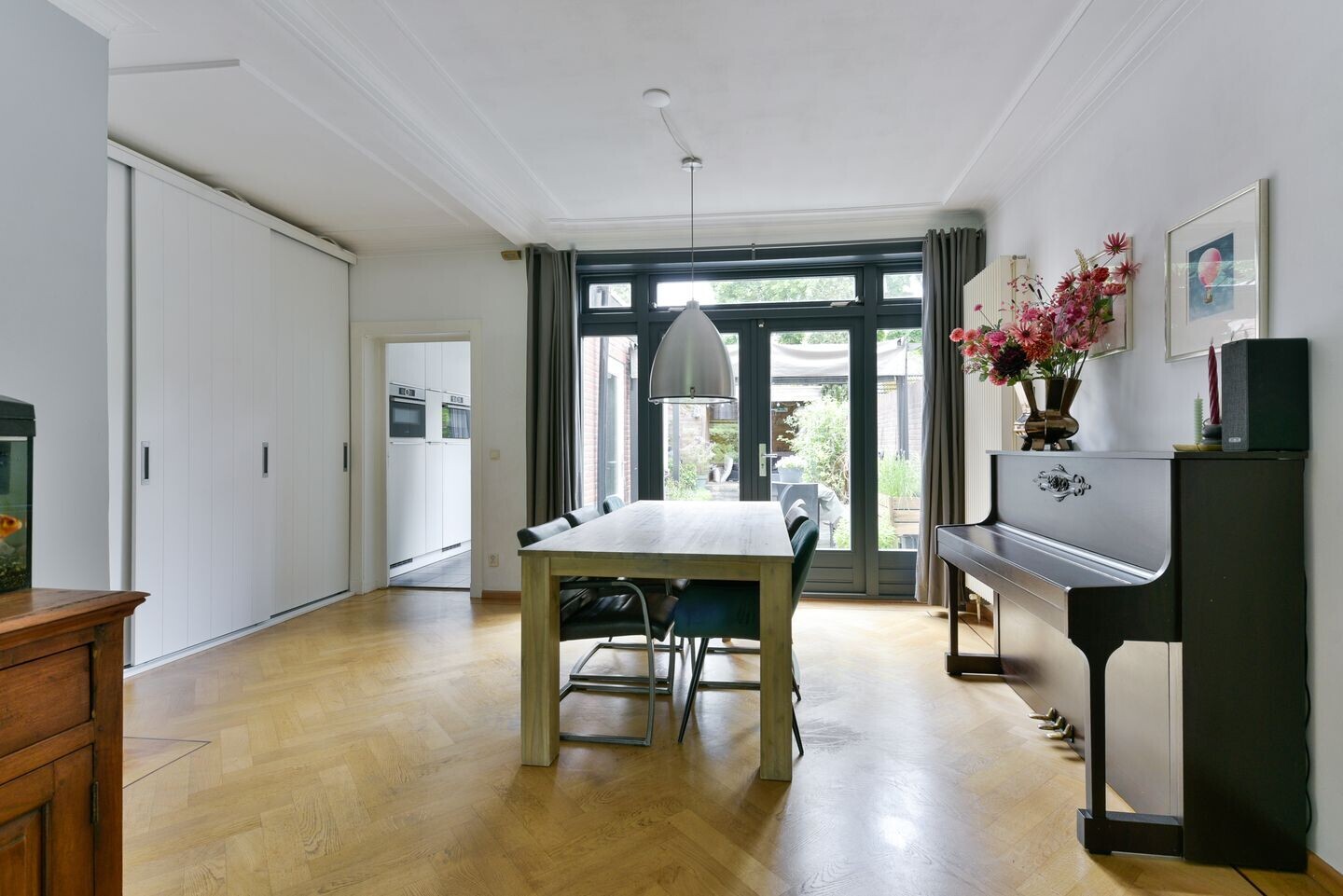 Tussenwoning te koop: Roemer Visscherlaan 61, Zeist