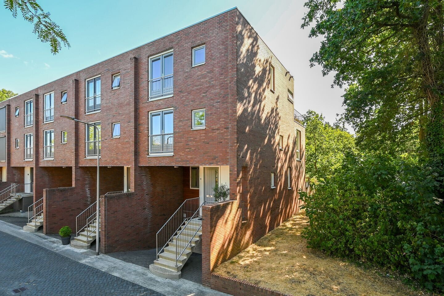 Hoekwoning te koop: Nelson Mandelalaan 102, Zeist