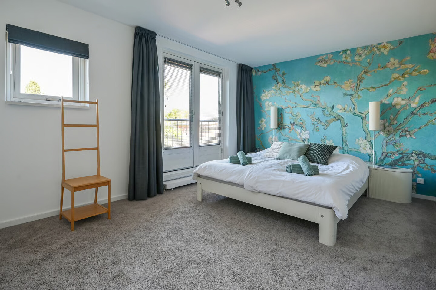 Hoekwoning te koop: Nelson Mandelalaan 102, Zeist