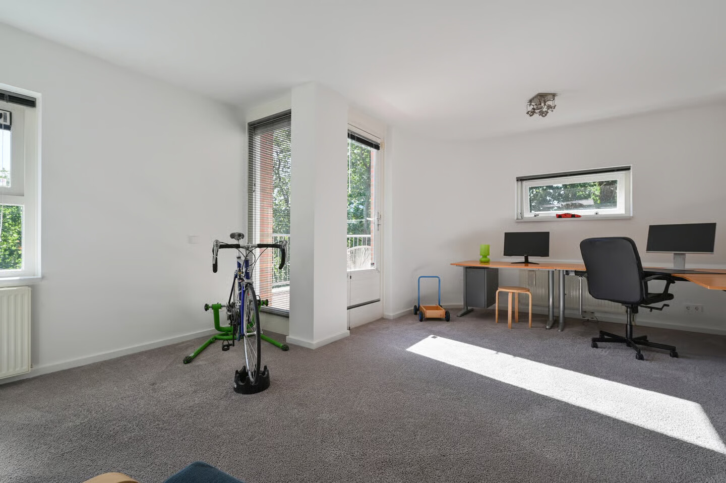 Hoekwoning te koop: Nelson Mandelalaan 102, Zeist
