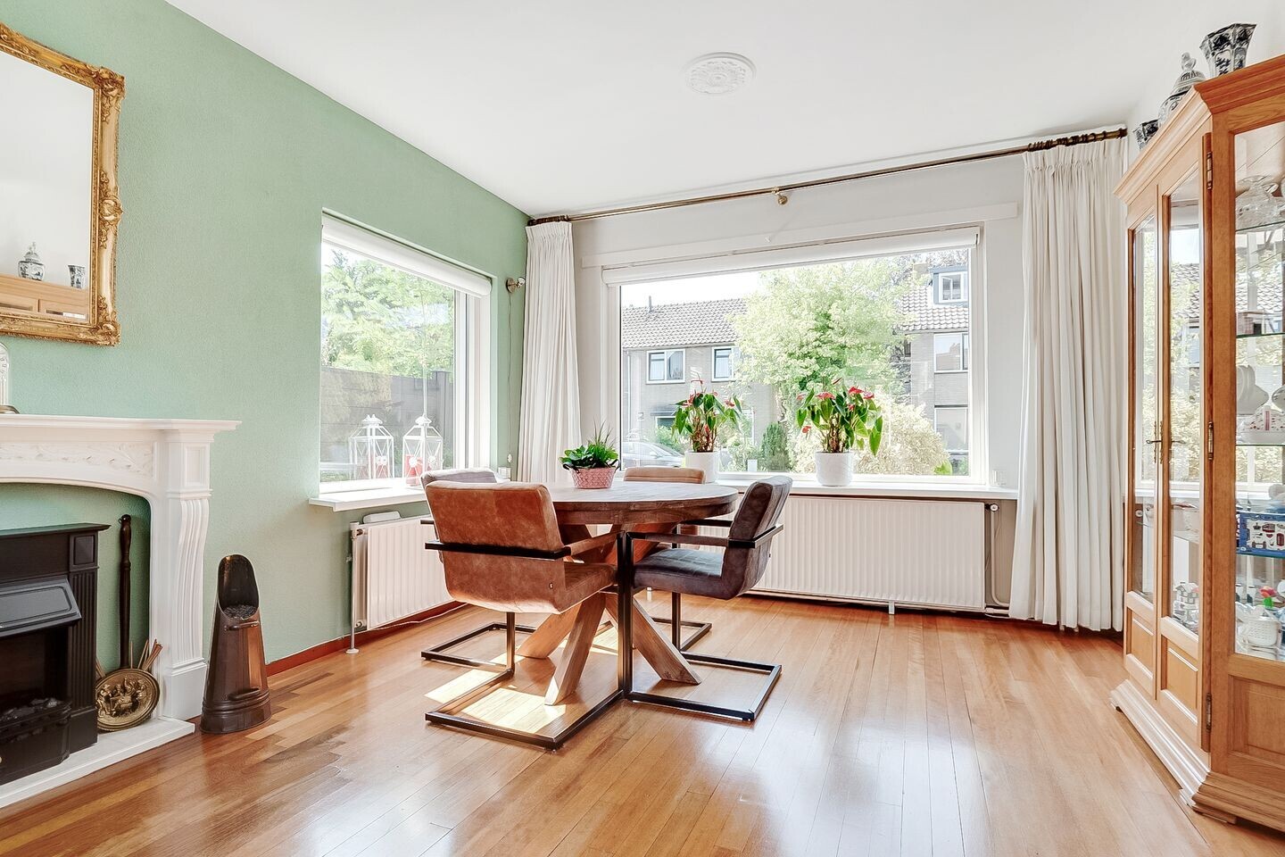 Hoekwoning te koop: Marmontweg 57, Austerlitz