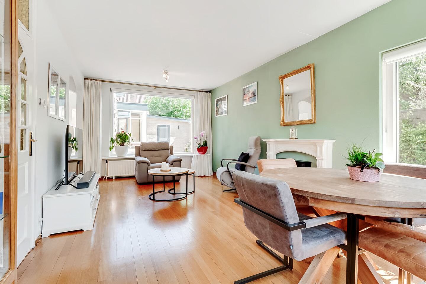 Hoekwoning te koop: Marmontweg 57, Austerlitz