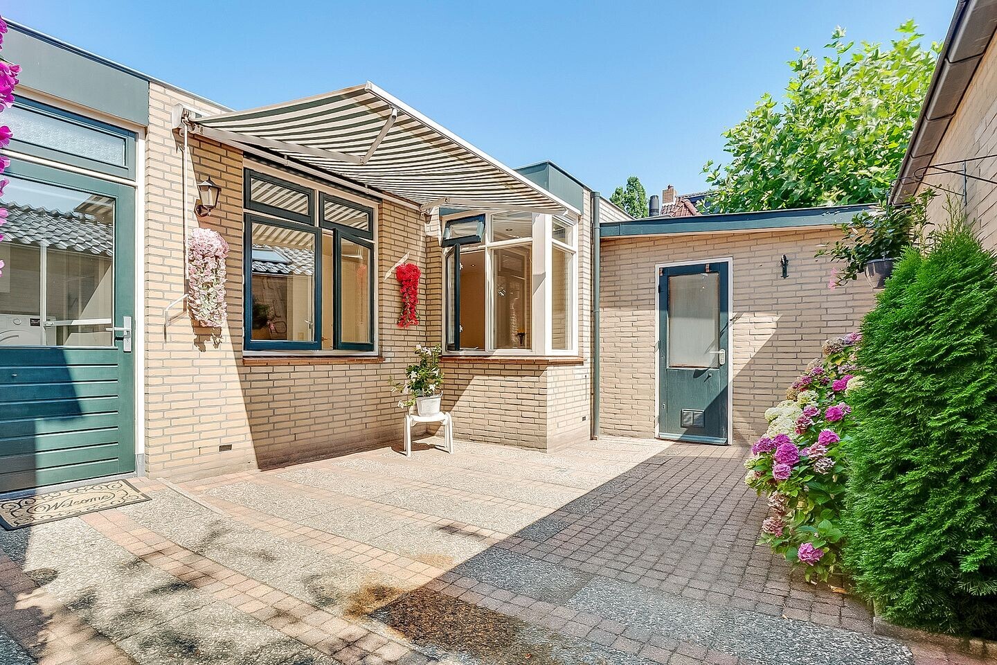 Hoekwoning te koop: Marmontweg 57, Austerlitz