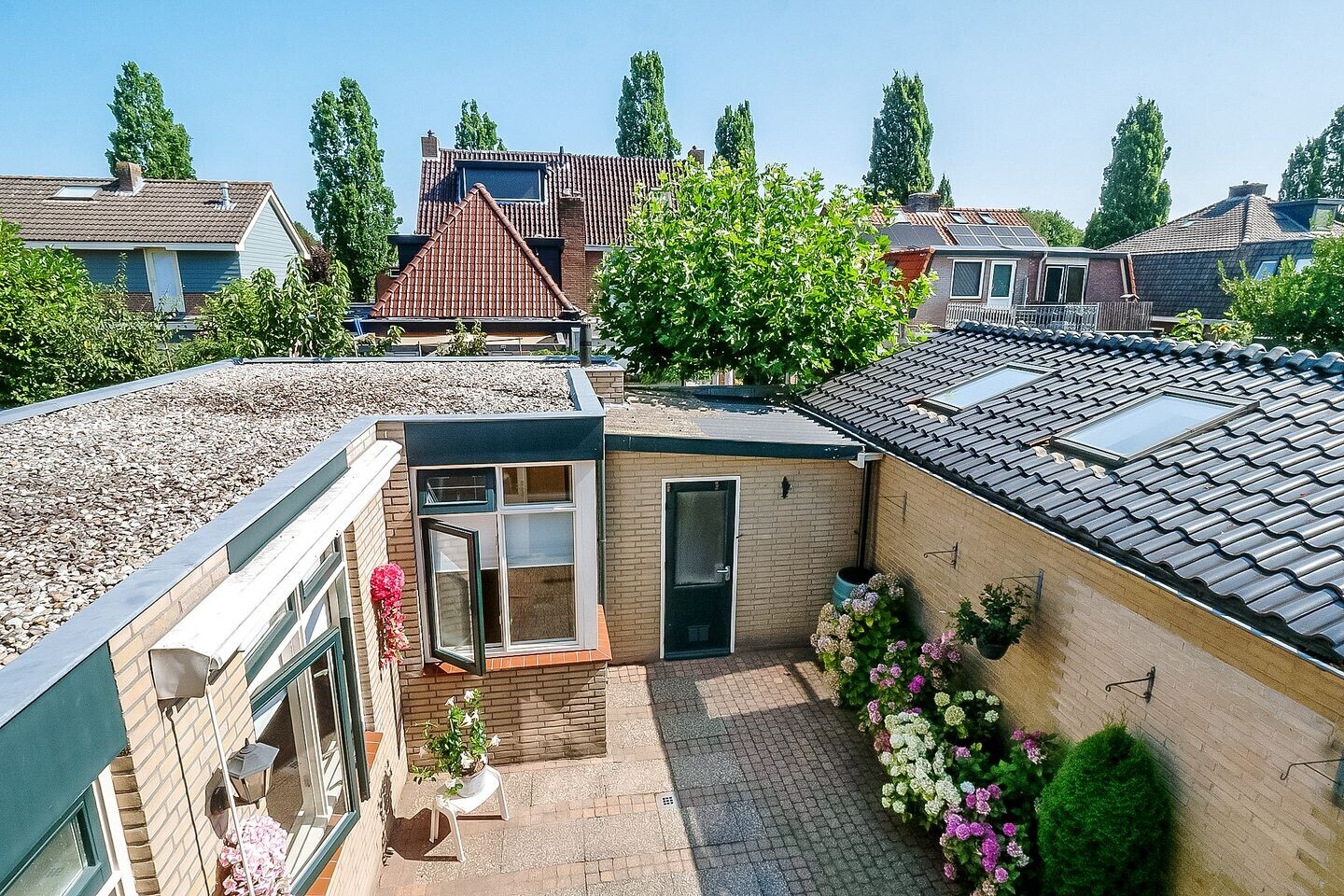 Hoekwoning te koop: Marmontweg 57, Austerlitz