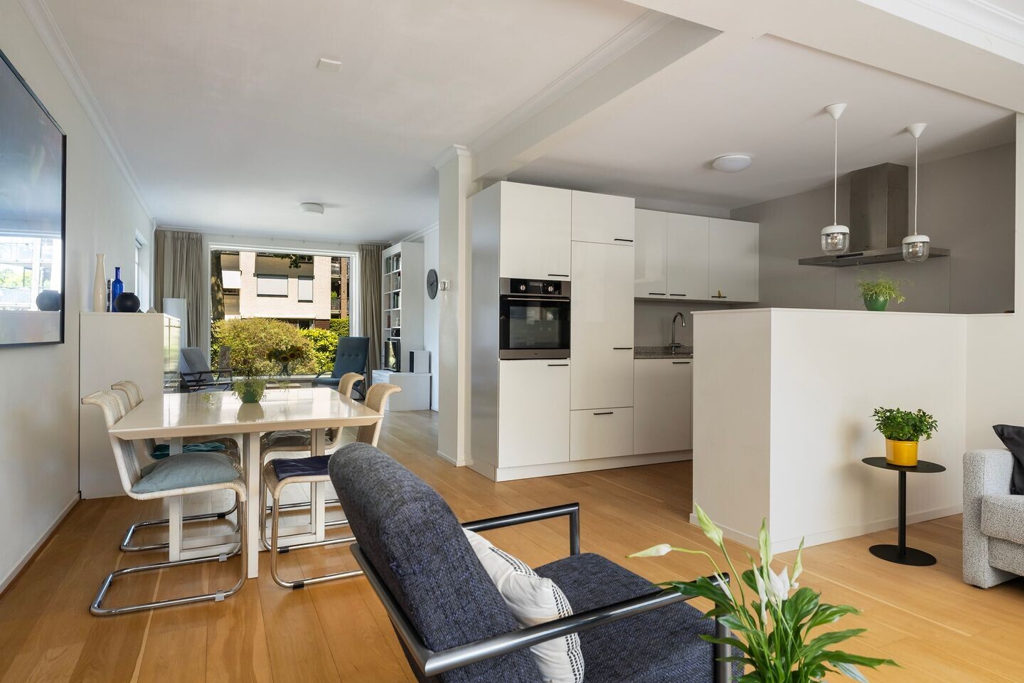 Tussenwoning te koop: Leyenseweg 81, Bilthoven