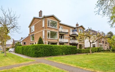 Dorpsstraat. 92