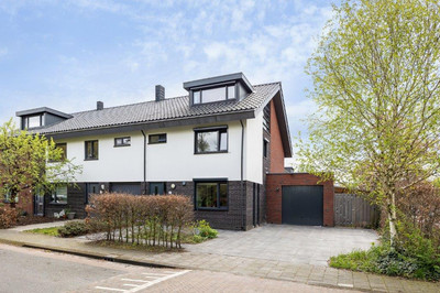 Mevrouw Ind. 5