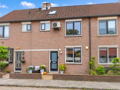 Huis te koop Vincent van Goghstraat 17