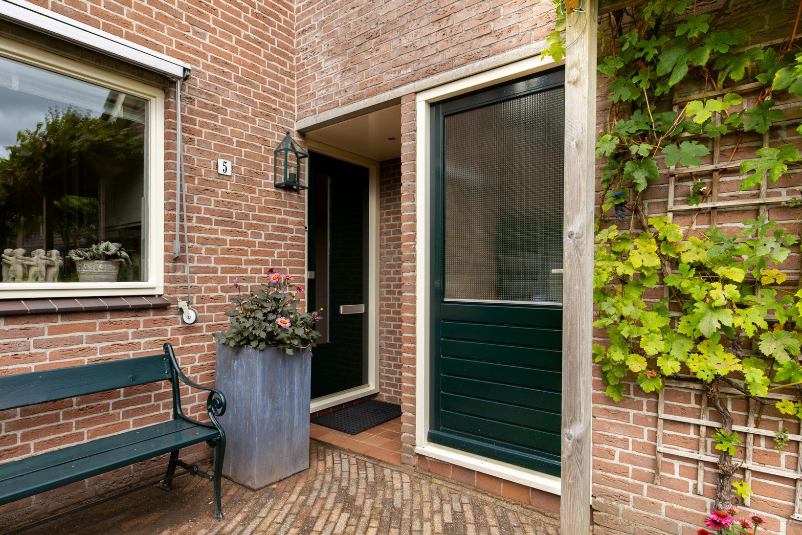 Tussenwoning te koop: van Neslaan 5, Baarn
