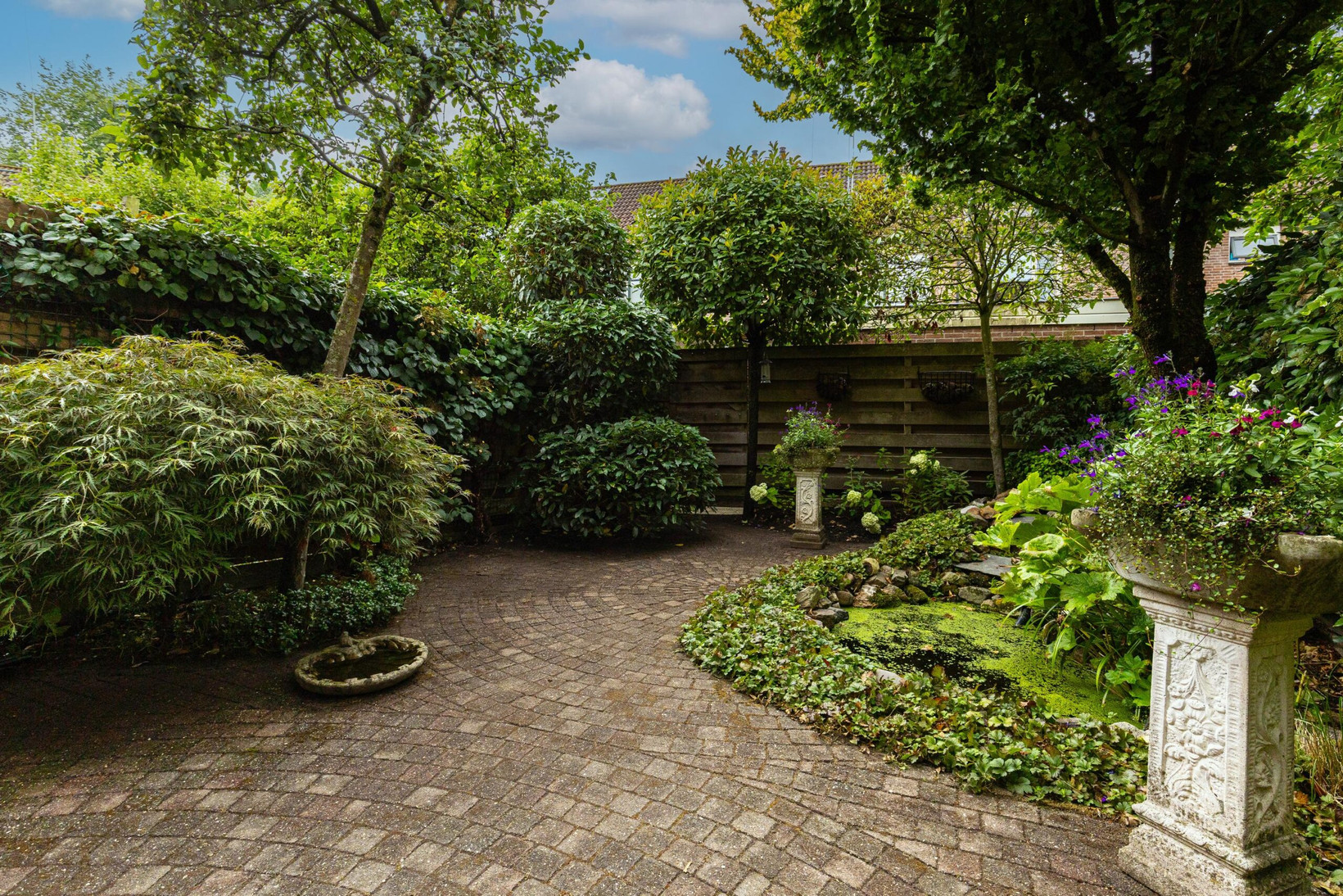 Tussenwoning te koop: van Neslaan 5, Baarn