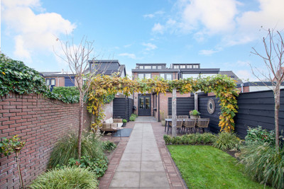 Oosterstraat 24
