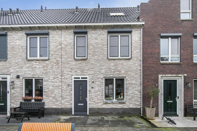 Polkampen 8