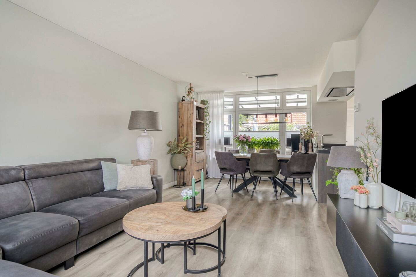 Hoekwoning te koop: Johannes Vermeerstraat 12, Bunschoten-Spakenburg