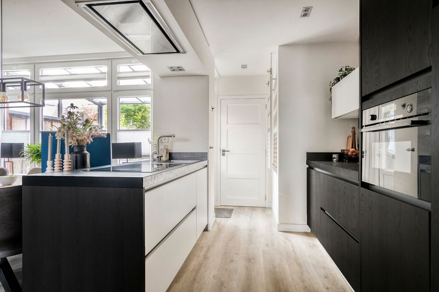 Hoekwoning te koop: Johannes Vermeerstraat 12, Bunschoten-Spakenburg