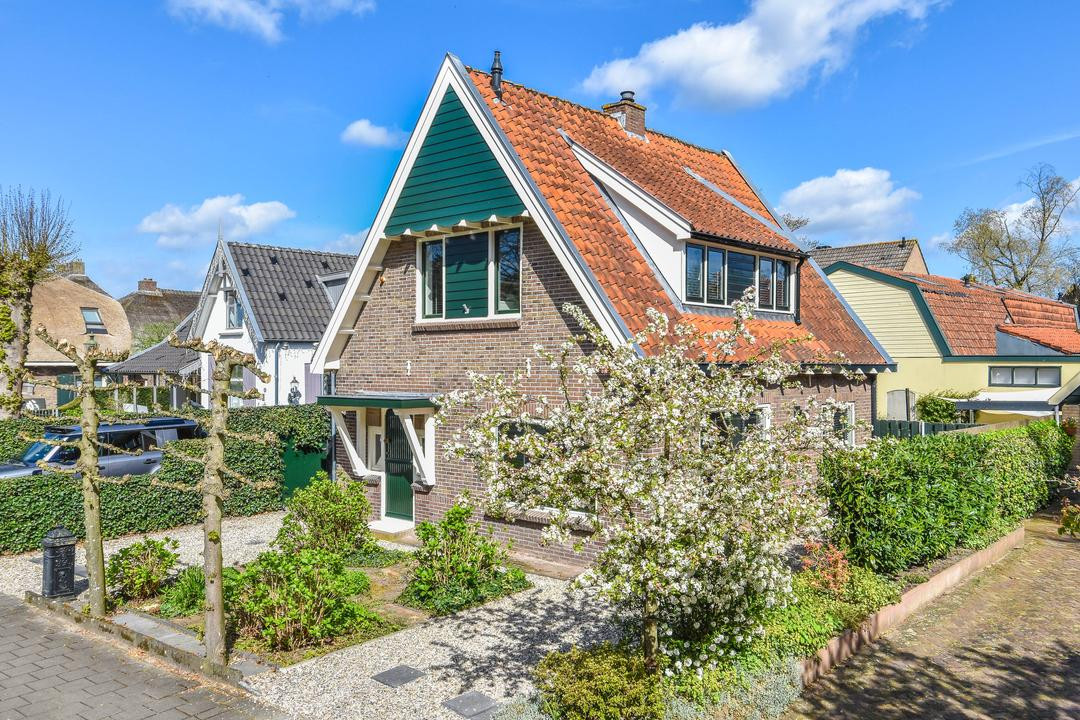 Vrijstaande woning te koop: Laarderweg 126, Eemnes
