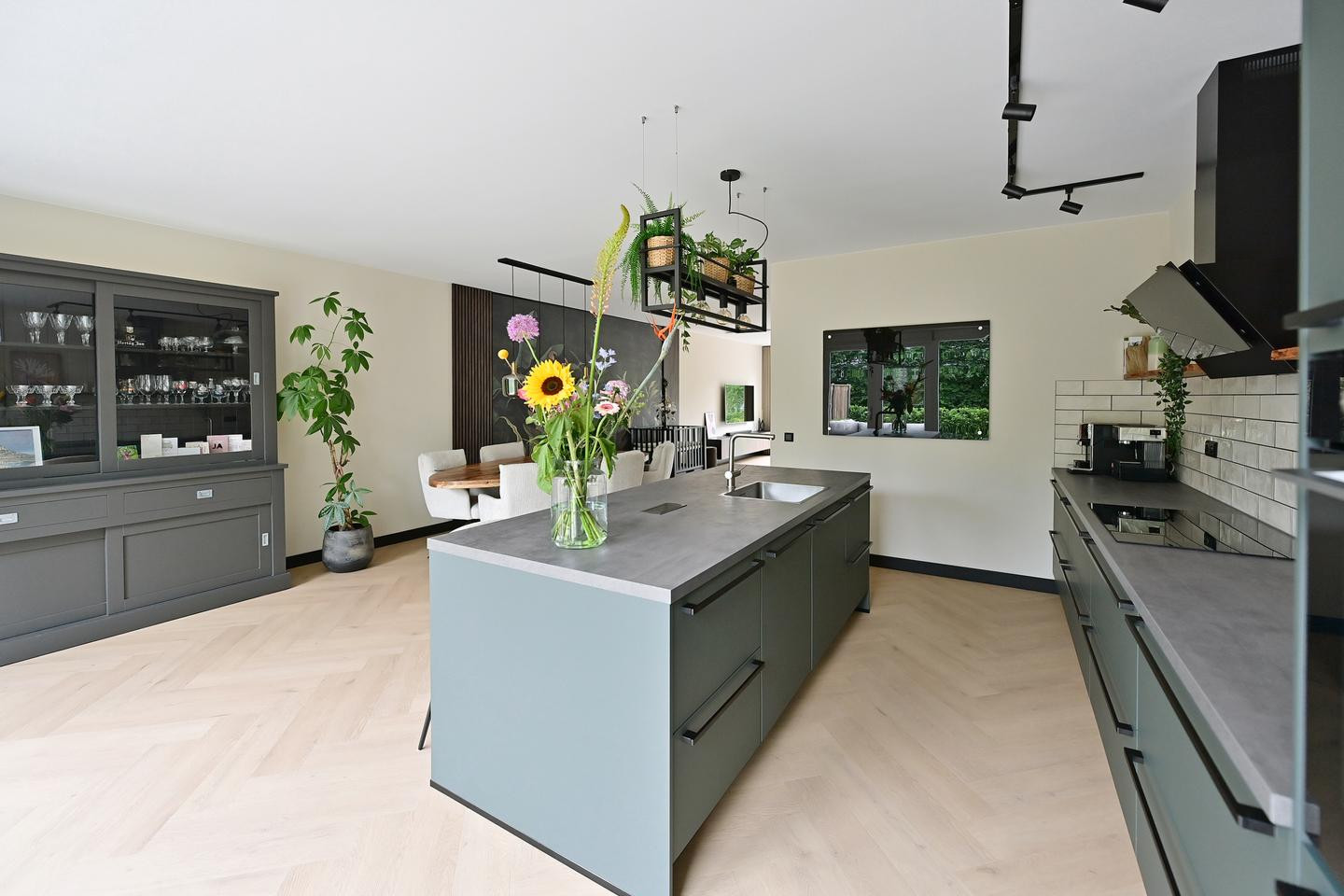 Tussenwoning te koop: Hiltlaan 21, Eemnes