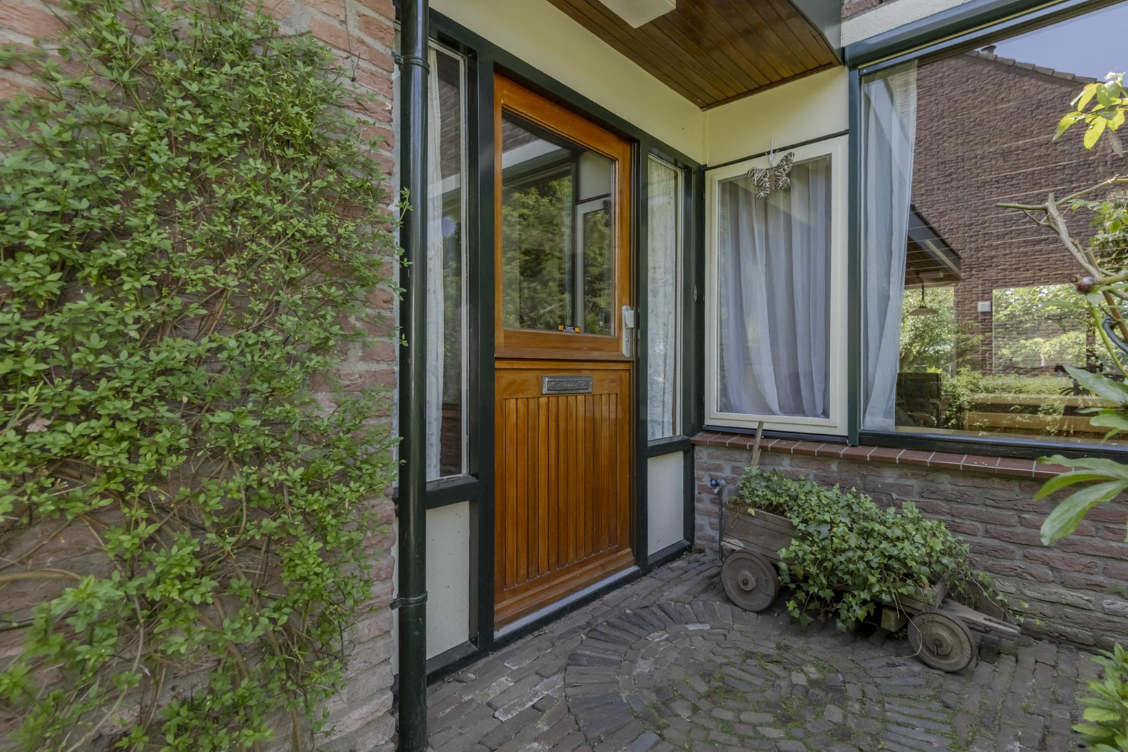 Hoekwoning te koop: Rietgors 60, Eemnes