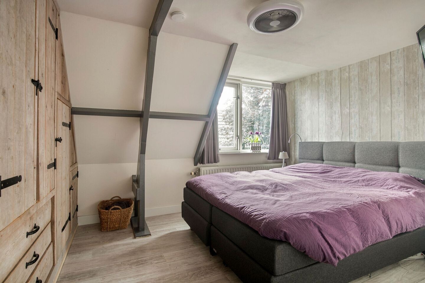 Twee-onder-één-kap te koop: Middelwijkstraat 26, Soest