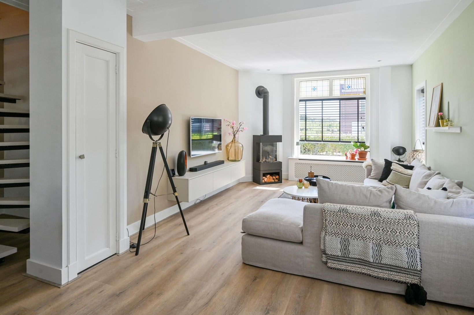 Twee-onder-één-kap te koop: Molenstraat 136, Soest