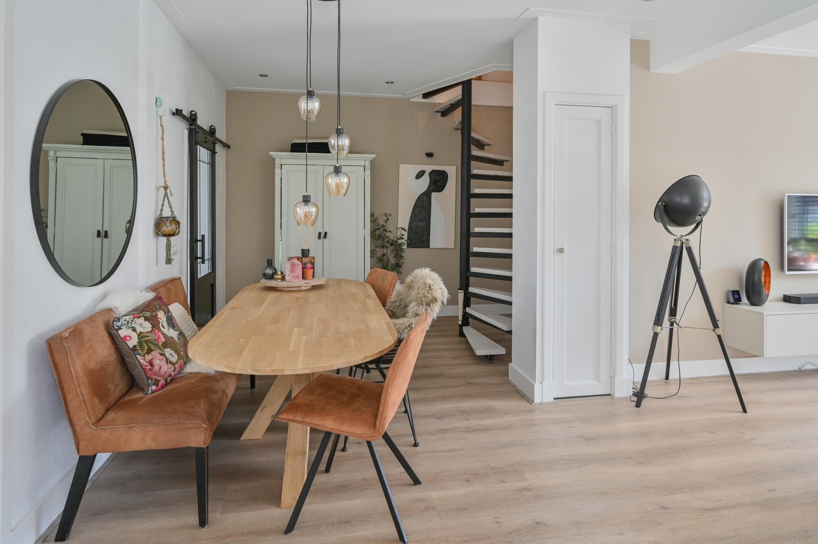 Twee-onder-één-kap te koop: Molenstraat 136, Soest