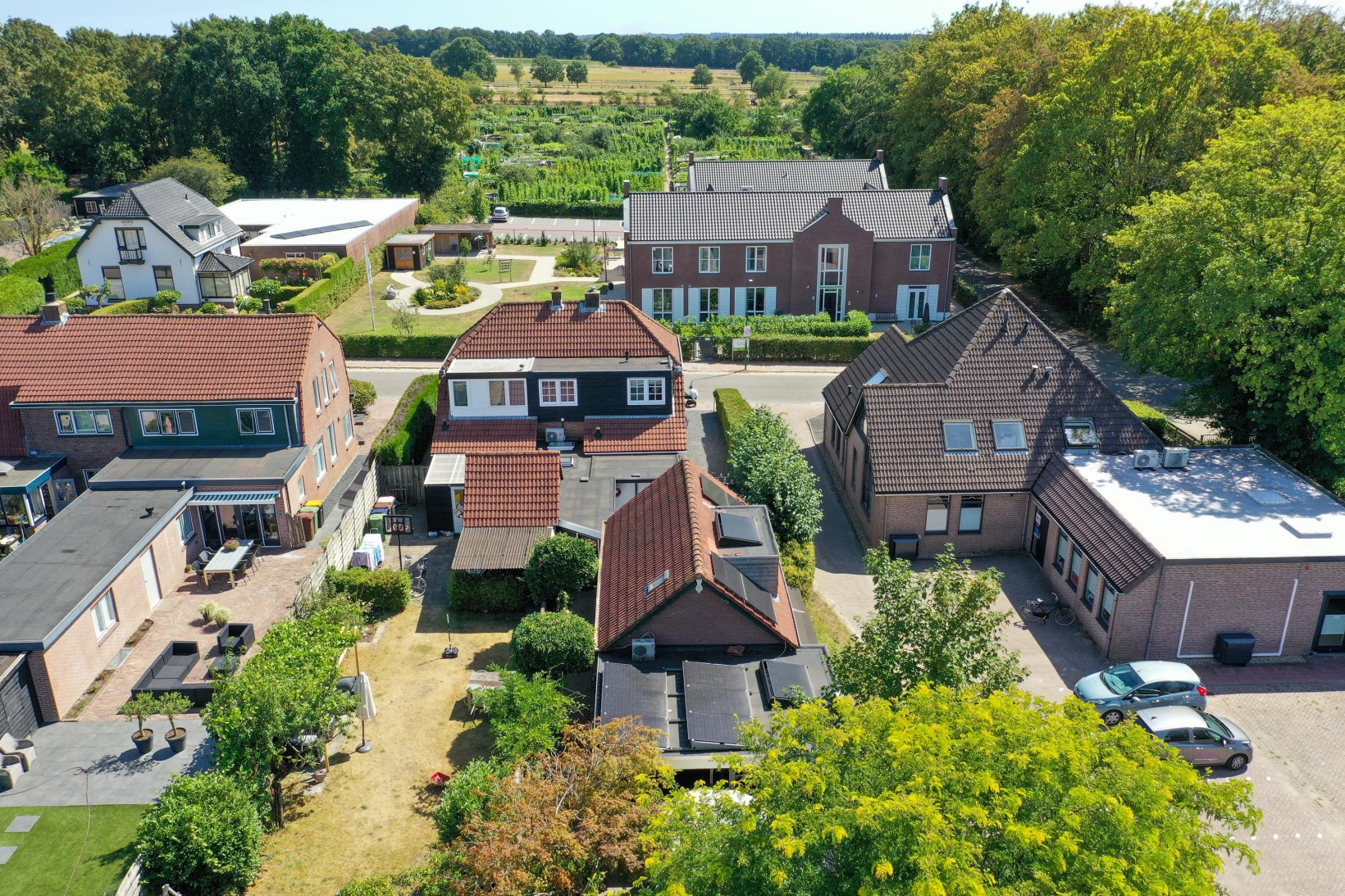 Twee-onder-één-kap te koop: Molenstraat 136, Soest