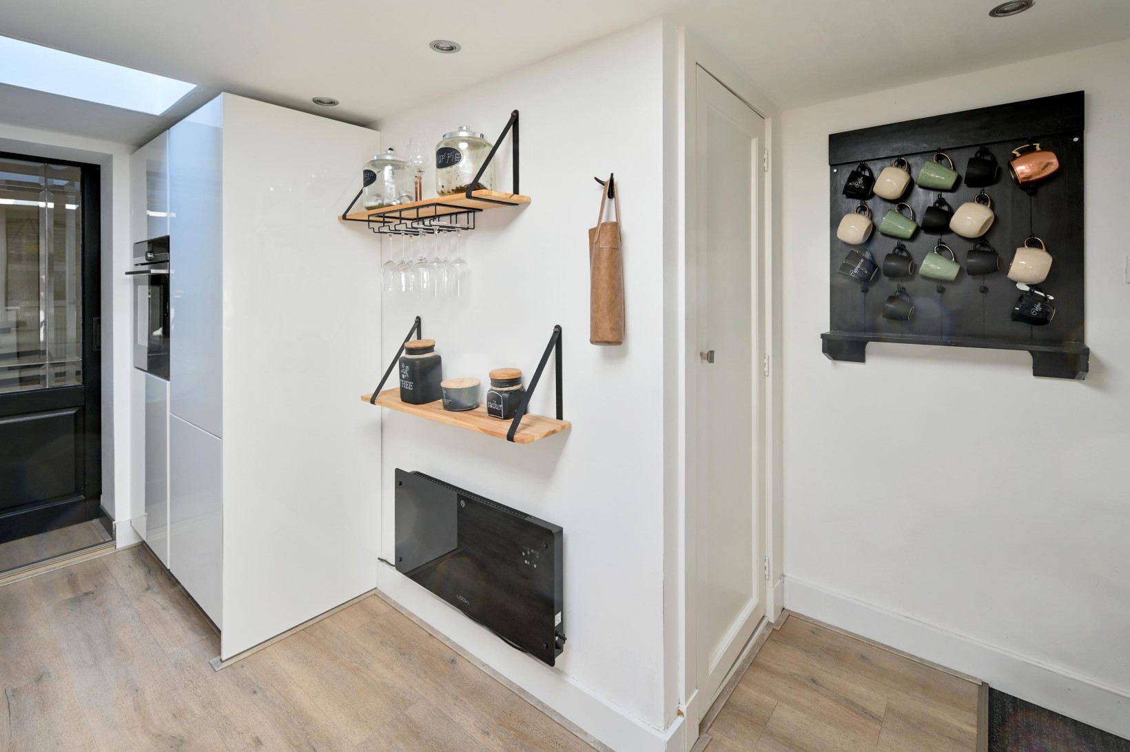 Twee-onder-één-kap te koop: Molenstraat 136, Soest