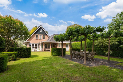 van Lenneplaan 49