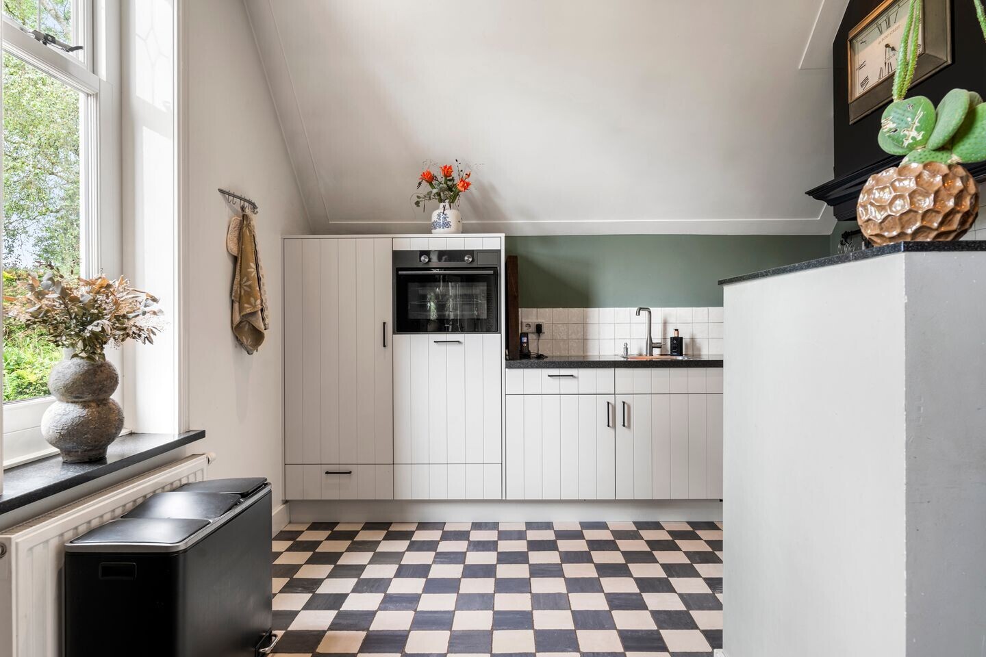 Twee-onder-één-kap te koop: Valkseweg 196, Barneveld