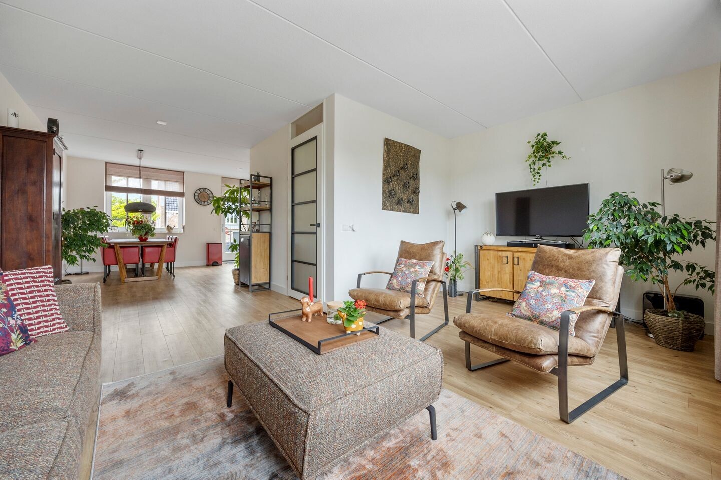 Tussenwoning te koop: Jonkershof 2, Barneveld