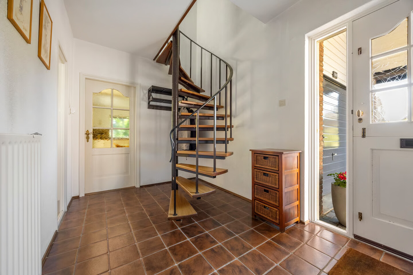 Tussenwoning te koop: Molecaten 107, Barneveld