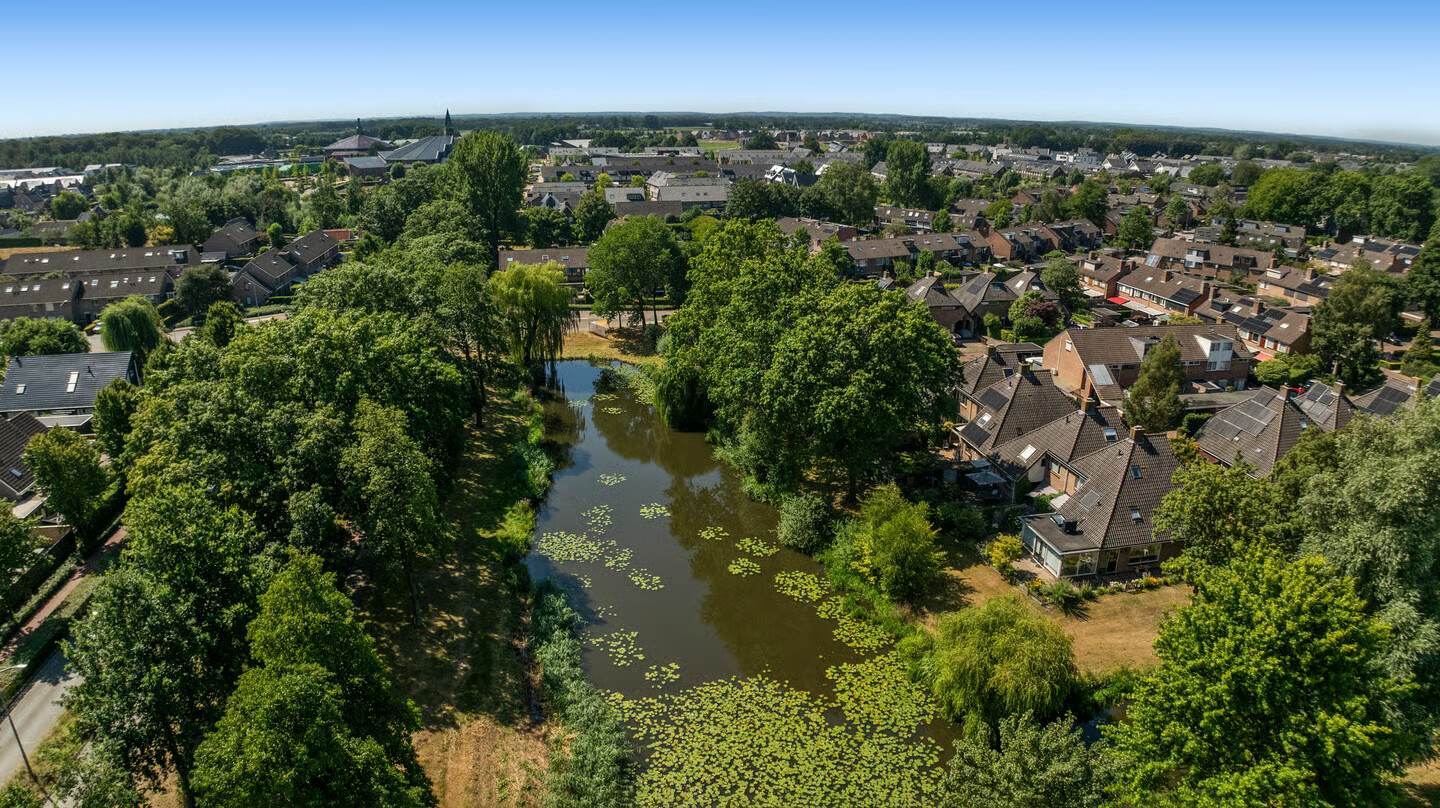 Tussenwoning te koop: Molecaten 107, Barneveld