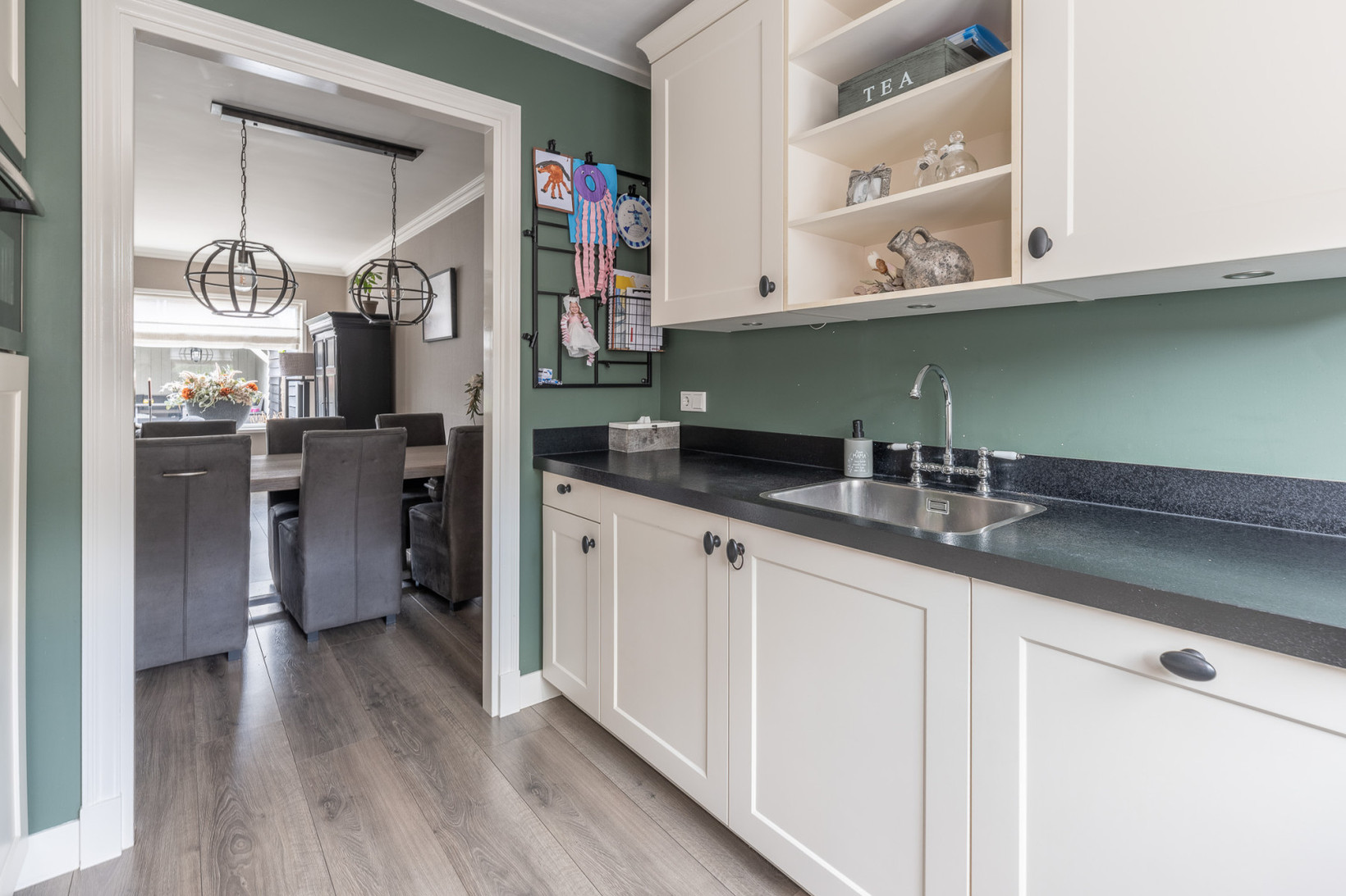 Hoekwoning te koop: Molecaten 42, Barneveld