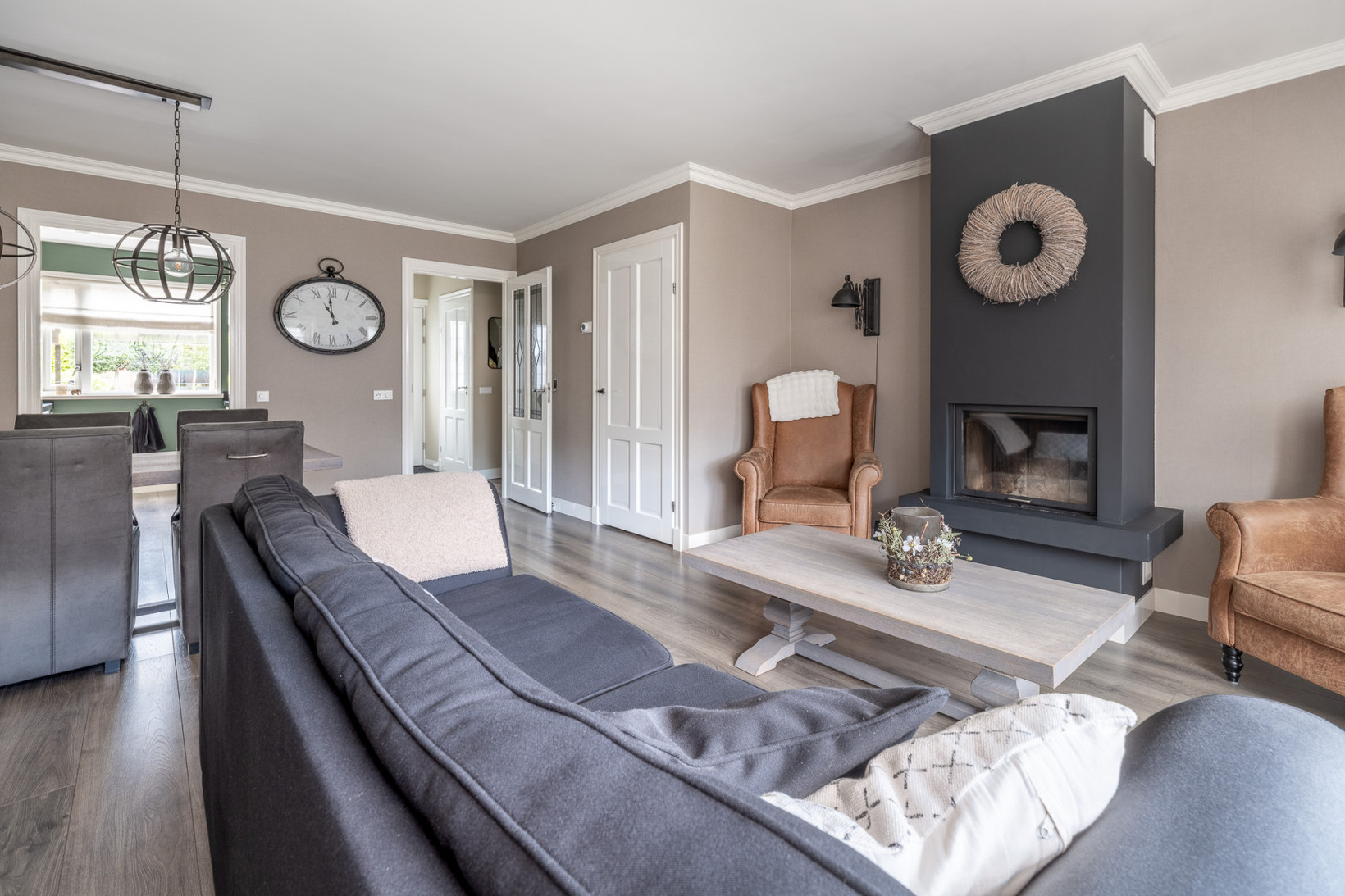 Hoekwoning te koop: Molecaten 42, Barneveld