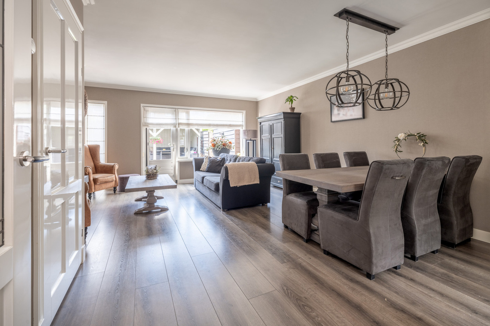 Hoekwoning te koop: Molecaten 42, Barneveld