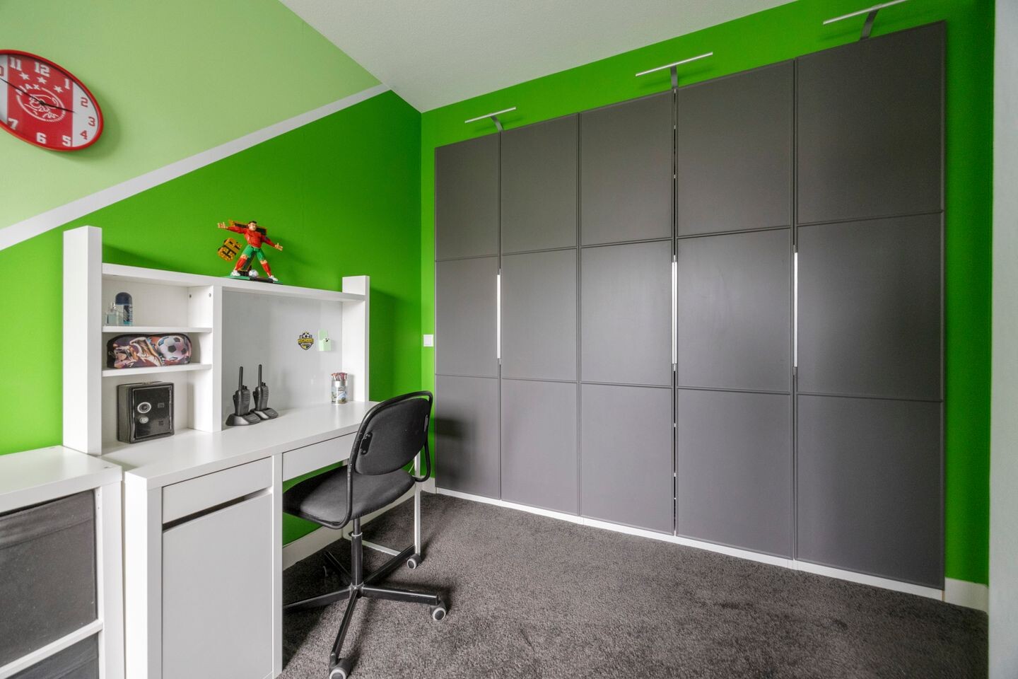 Tussenwoning te koop: Vellerselaan 100, Barneveld