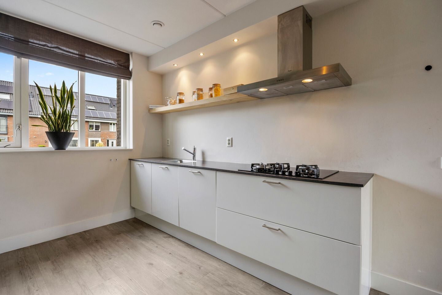 Tussenwoning te koop: Vellerselaan 100, Barneveld