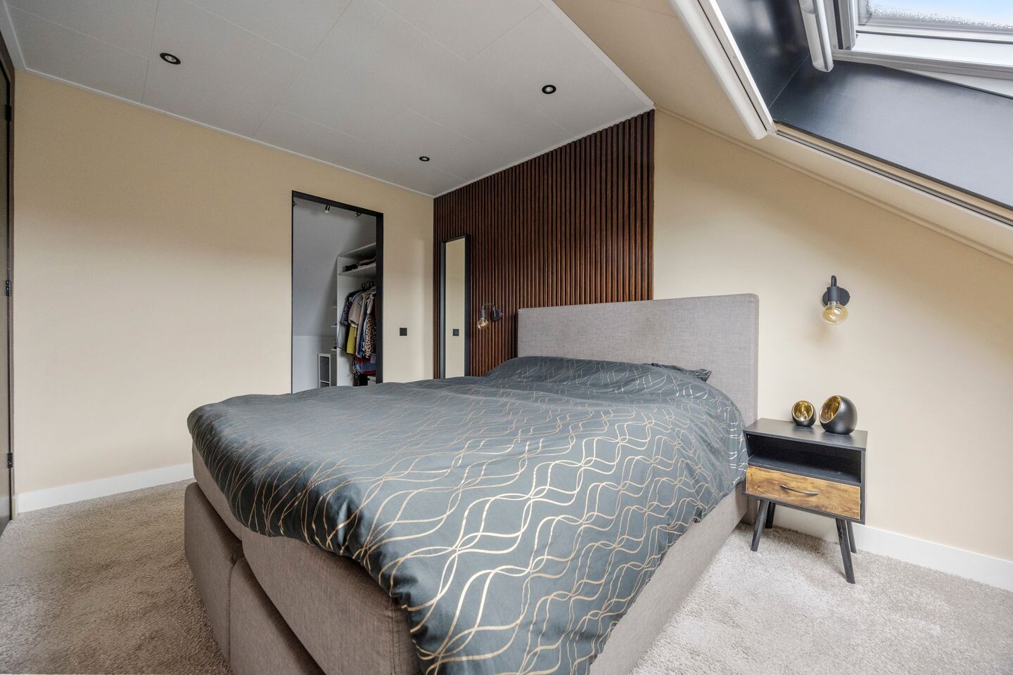 Tussenwoning te koop: Vellerselaan 100, Barneveld