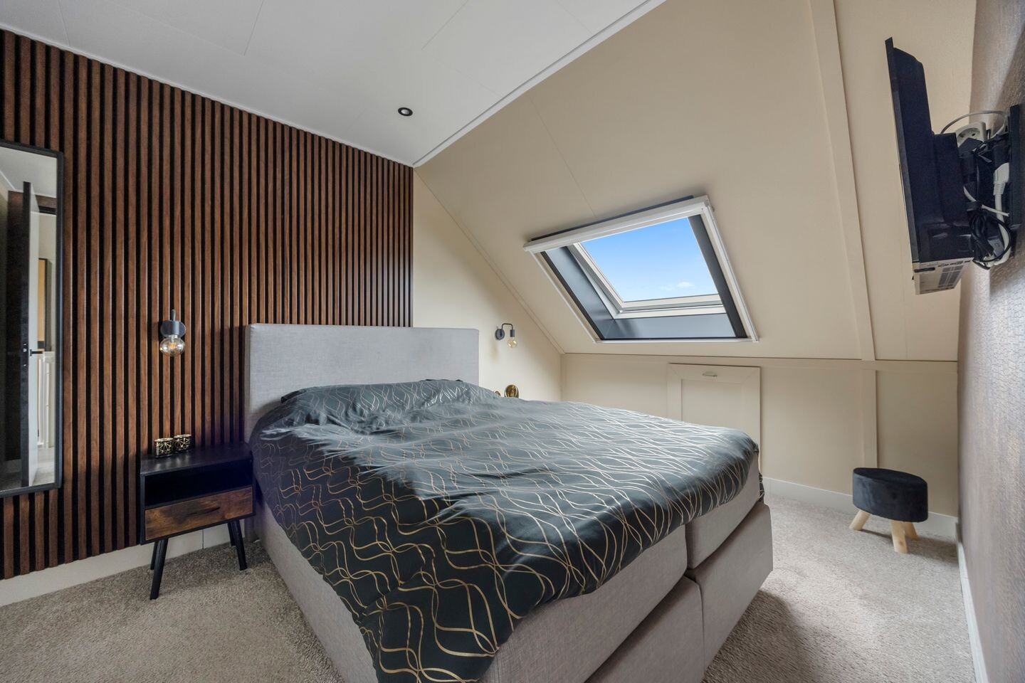 Tussenwoning te koop: Vellerselaan 100, Barneveld