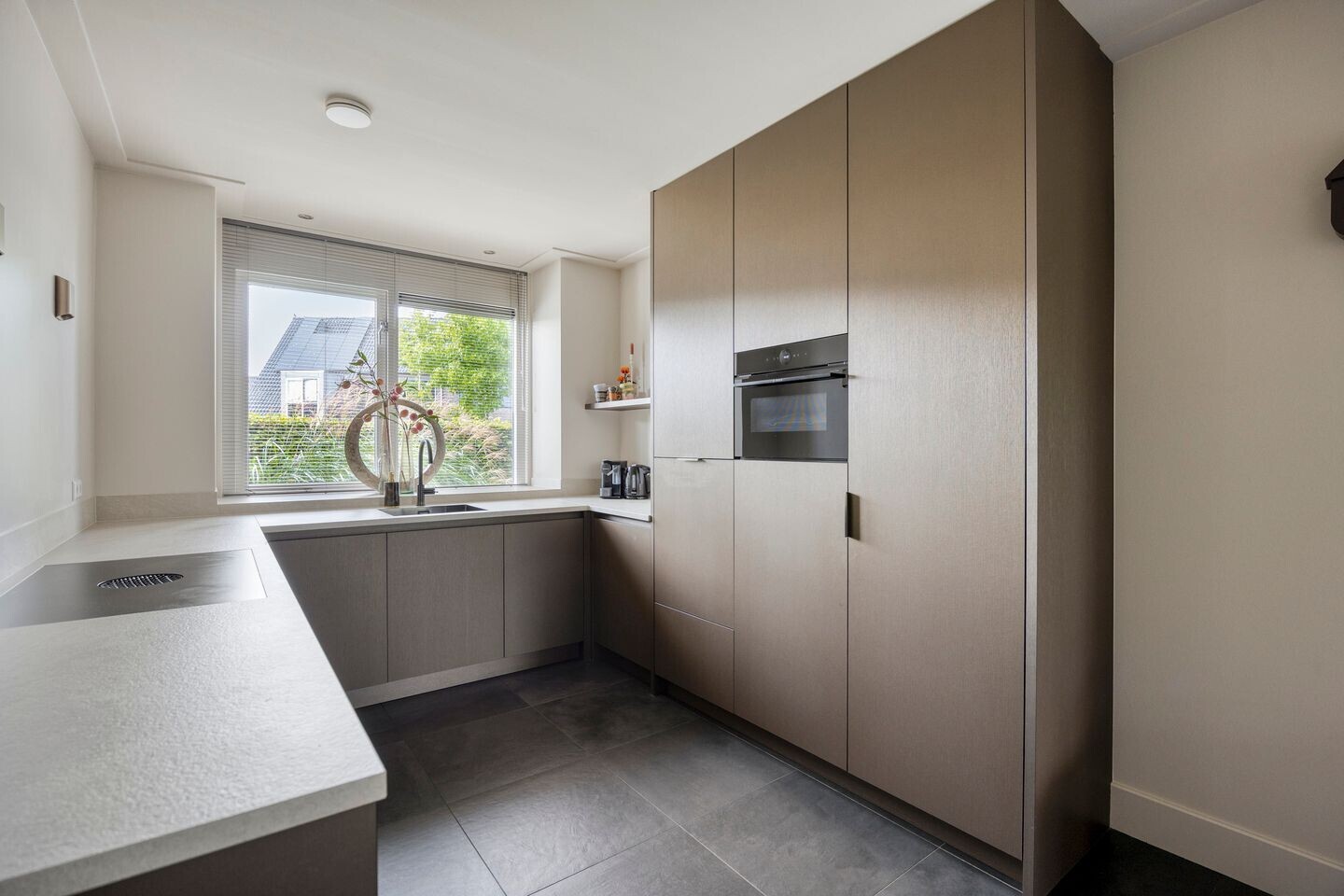 Hoekwoning te koop: Brahmalaan 1, Barneveld