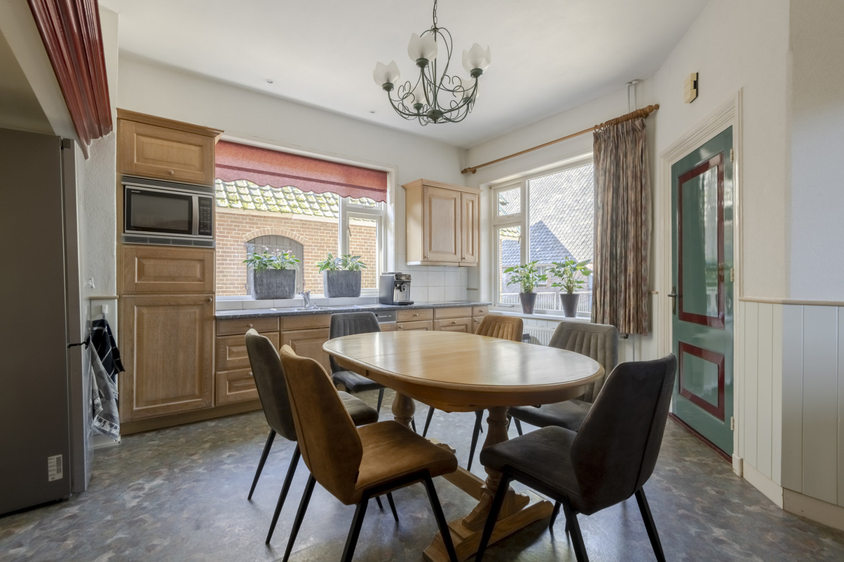 Appartement te koop: Nederwoudseweg 70, Barneveld