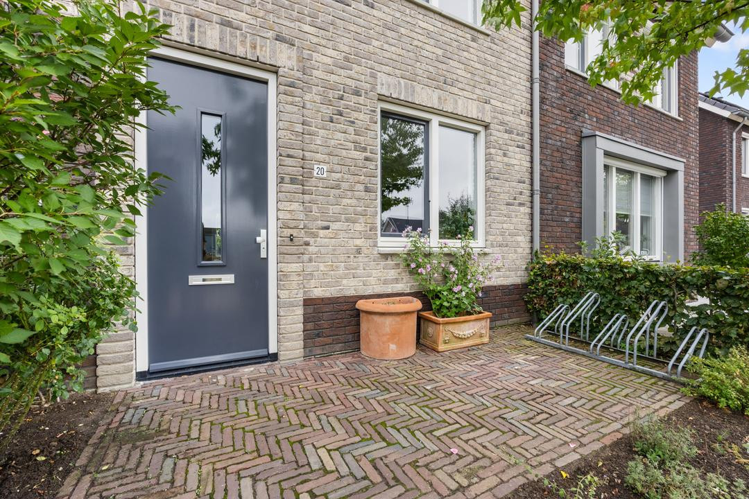 Tussenwoning te koop: Batjan 20, Barneveld