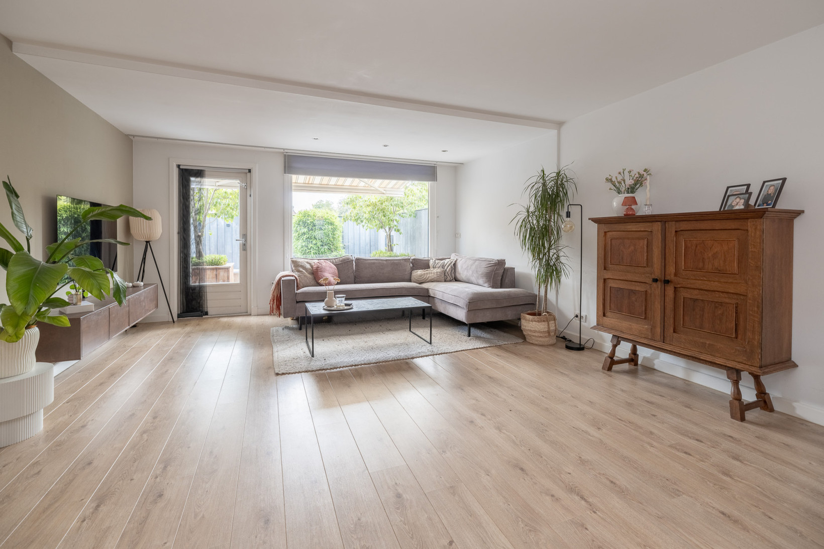 Tussenwoning te koop: Wildforster 98, Barneveld